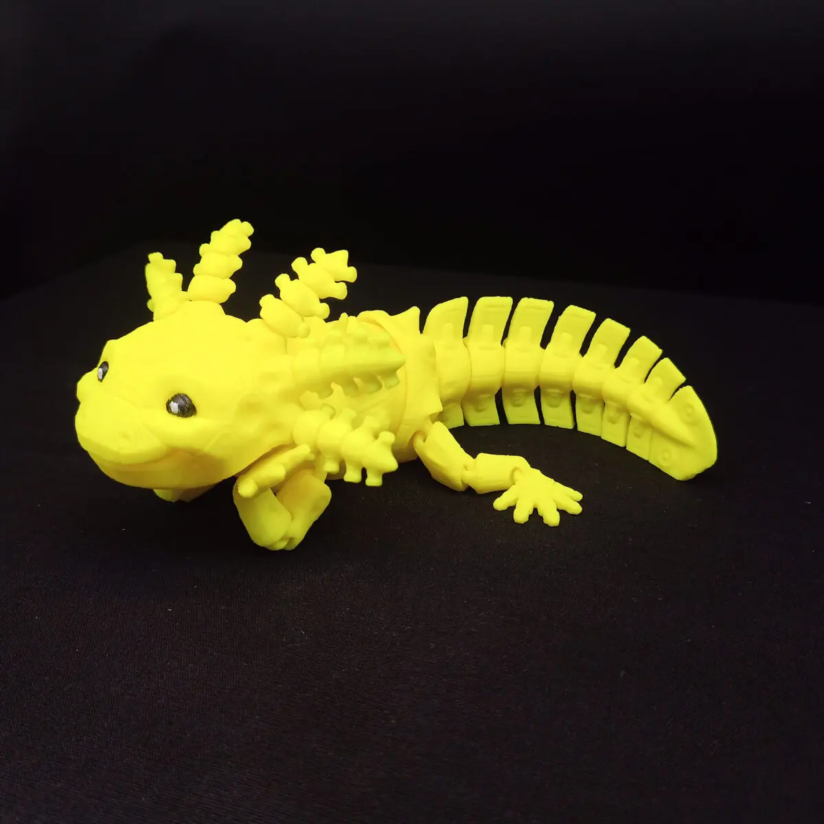 3D Axolotl Robot s úsmevom