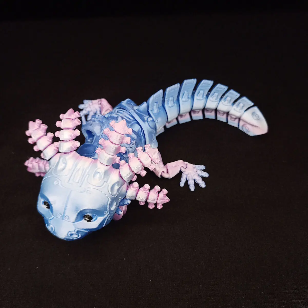 3D Axolotl Robot s úsmevom