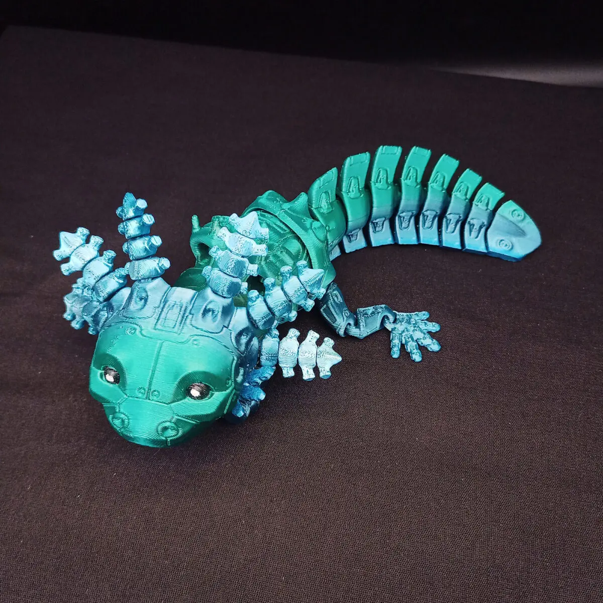 3D Axolotl Robot s úsmevom